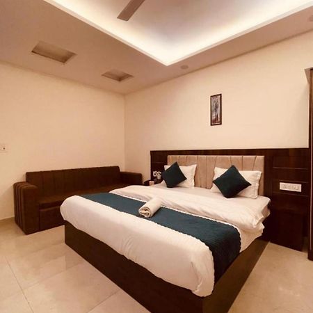 Hotel Rudra Residency Near Railway Station Mathura Zewnętrze zdjęcie