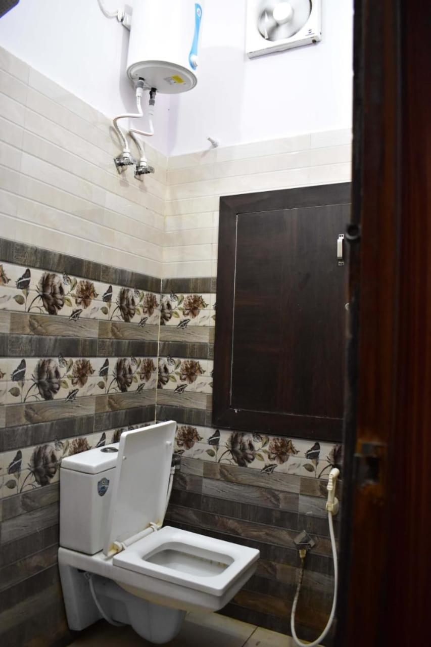 Hotel Rudra Residency Near Railway Station Mathura Zewnętrze zdjęcie
