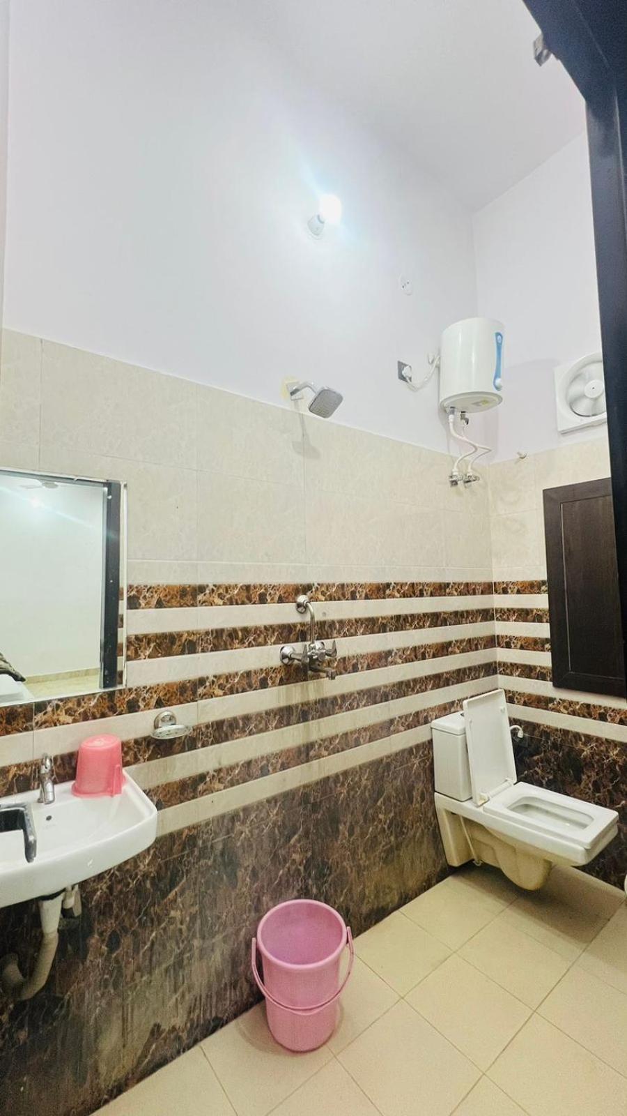 Hotel Rudra Residency Near Railway Station Mathura Zewnętrze zdjęcie