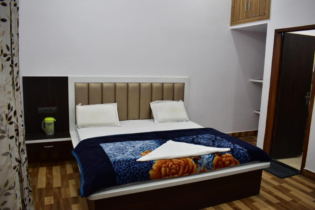 Hotel Rudra Residency Near Railway Station Mathura Zewnętrze zdjęcie